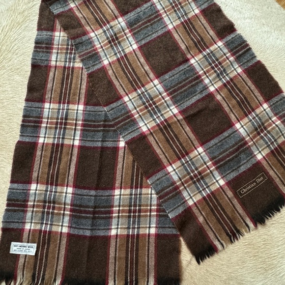 Dior, Christian Dior brown elegant scarf - Picture 2 of 7